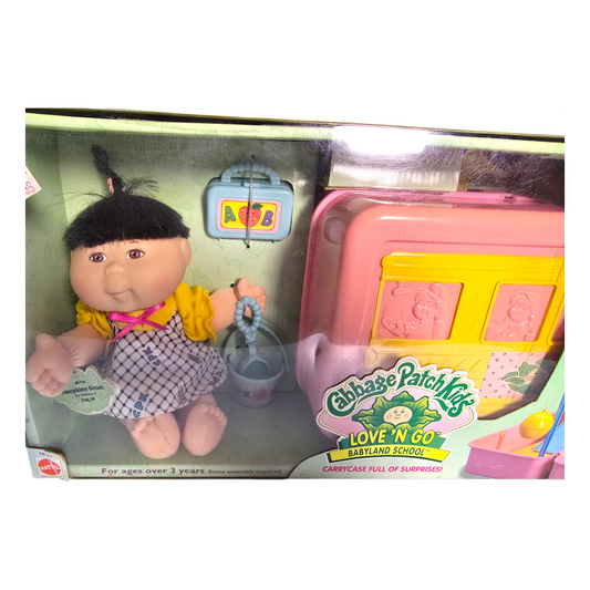 Cabbage Patch Vintage Love n go Josephine Grace 30 Agosto (ligero cambio de color en case. Ver fotos)