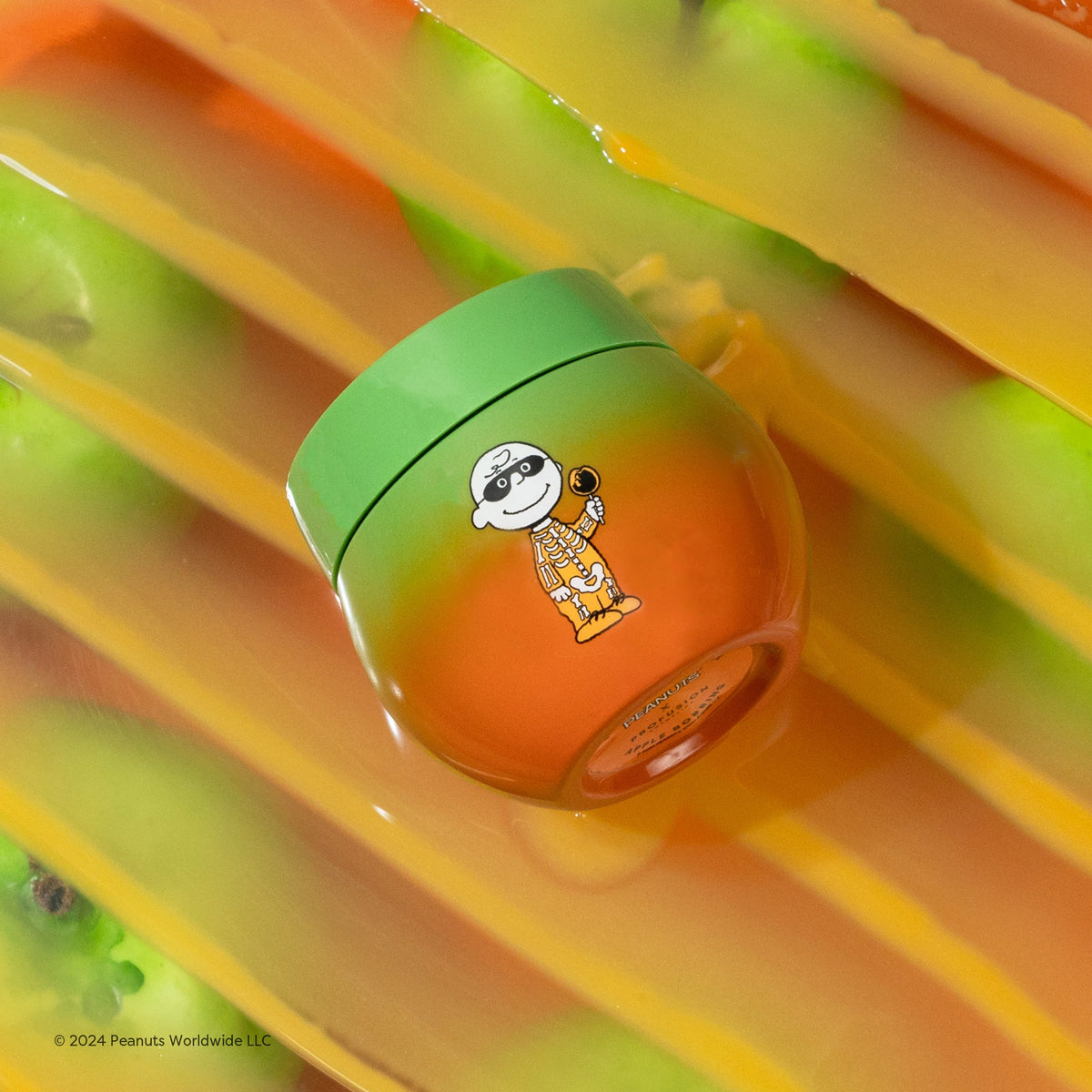 Snoopy Halloween Apple Bobbing lifestyle