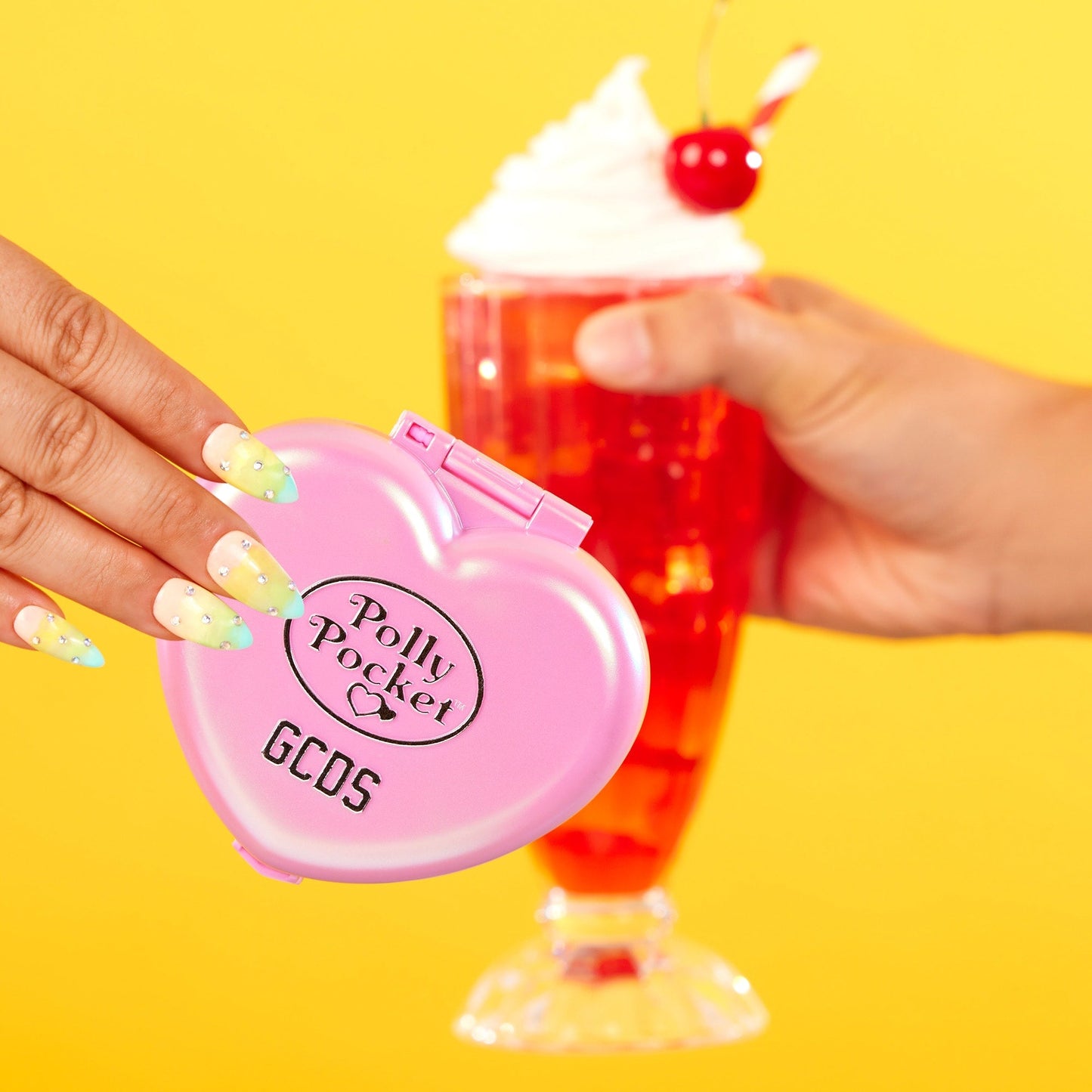 PREVENTA Polly Pocket x GCDS