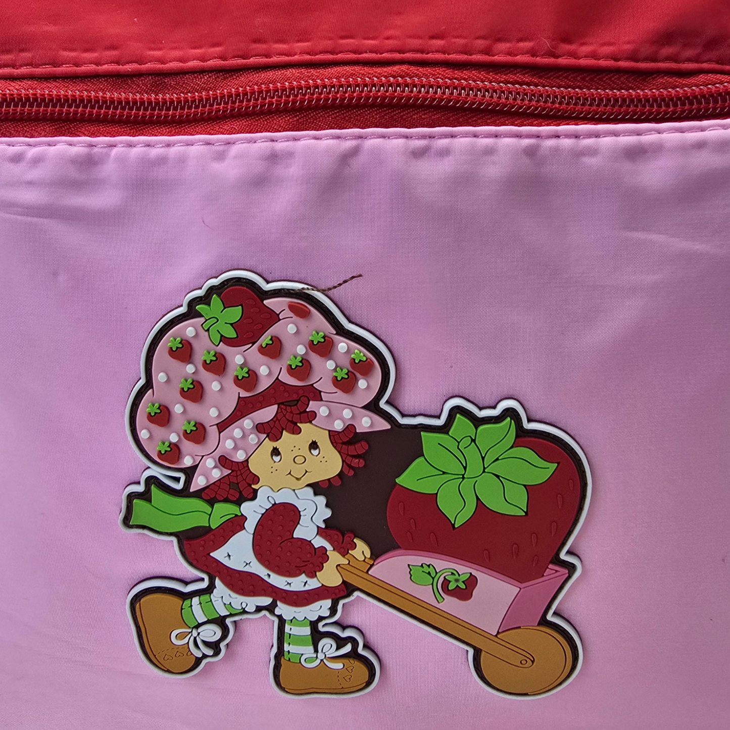 Mochila Rosita Fresita original licencia impermeable wild brain 41x31cm aprox