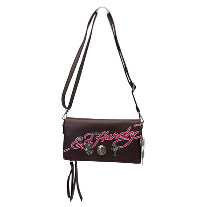 Bolsa Clutch sobre café Ed Hardy