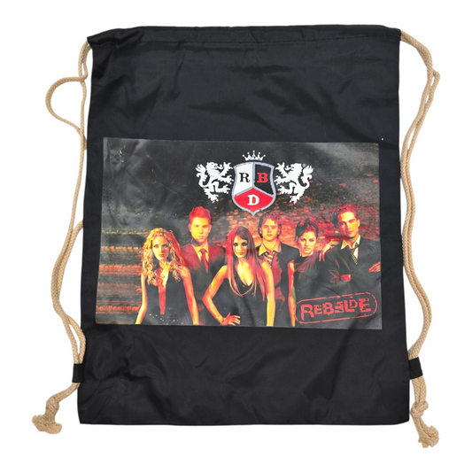Bolsa de cuerda tipo saco Rebelde RBD loneta (sálvame del olvido, sálvame de la soledad) 44x34cm aprox negro con escudo