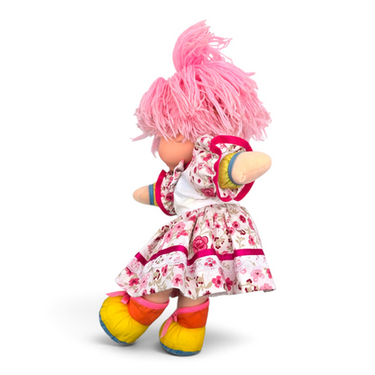 🌈✨Pre-loved Rainbow Brite años 80s Baby Brite 36 cms (segunda mano) con vestido genérico de cortesía mancha tinta en pies #36