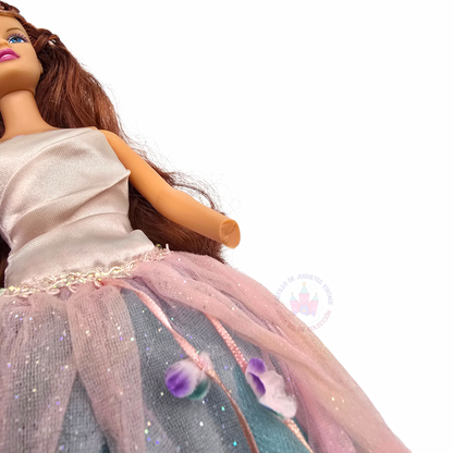 Muñeca Vintage Barbie - Usada/Segunda Mano - Con Detalles Estéticos #15 🚨 Le falta una mano 😭 y dedito. Tiene nombre escrito con plumin en la espalda