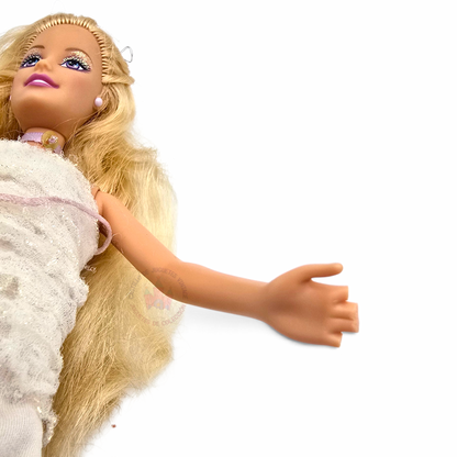 Muñeca Vintage Barbie - Usada/Segunda Mano - Con Detalles Estéticos #33 Annika Magia Pegaso 🚨 No tiene dedos mano izq. Tiene nombre escrito con plumin en la espalda