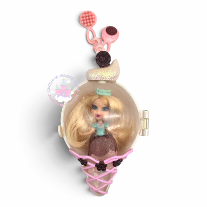 Muñeca Vintage Barbie Peekaboo Petites Club - Pre-Loved ❤️/Segunda Mano #27 Ice Cream Cuties Año 2008 Mint Chip Madison
