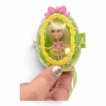 Muñeca Vintage Barbie Peekaboo Petites Club - Pre-Loved ❤️/Segunda Mano #36 Easter Egg Citement Año 2008 Easter Magic