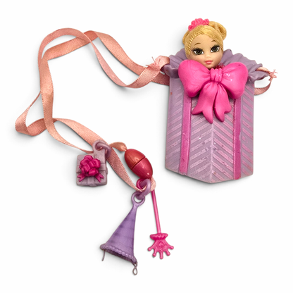 Muñeca Vintage Barbie Peekaboo Petites Club - Pre-Loved ❤️/Segunda Mano #48 It's my Birthday Año 2008 Happy Birthday Hadley