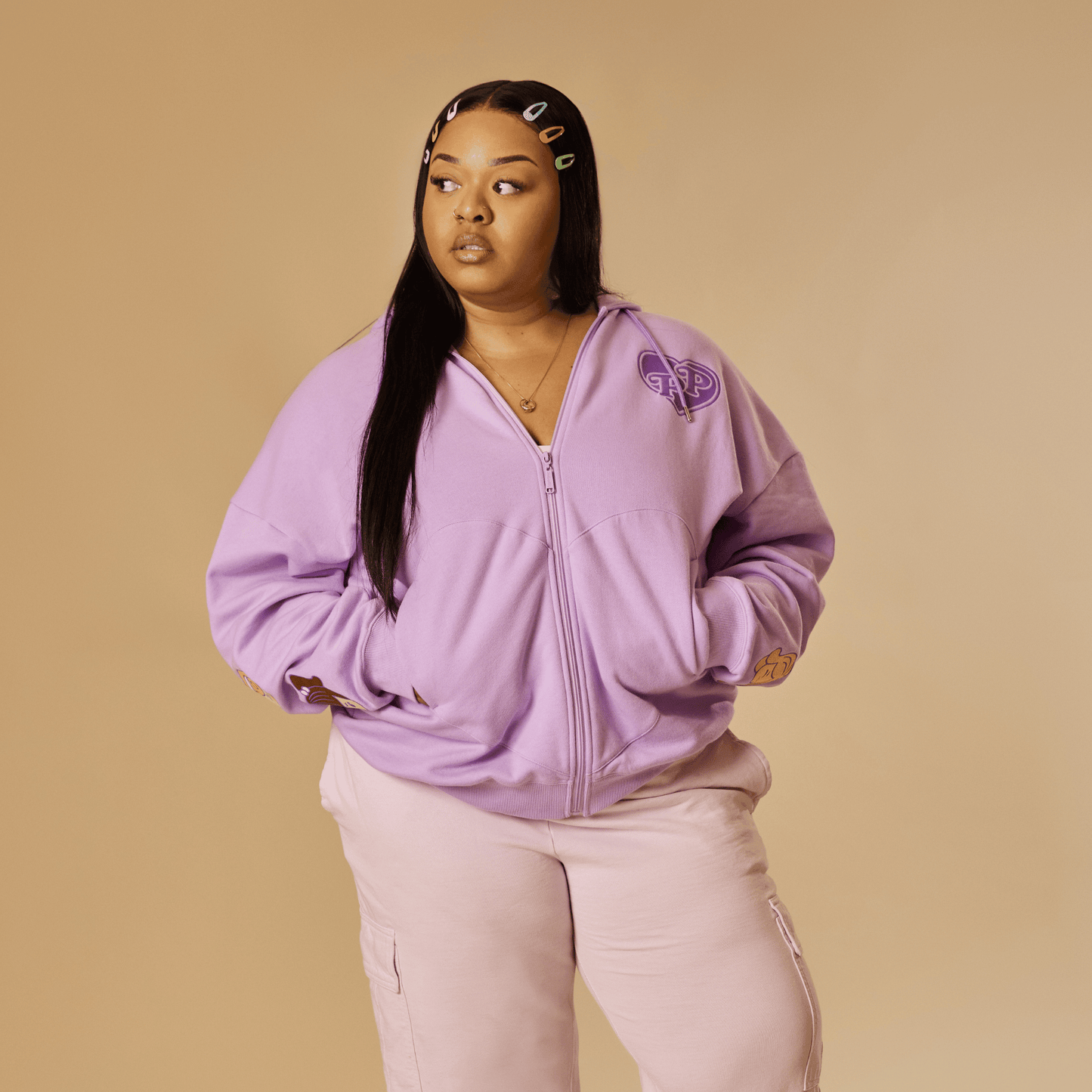 ⚠️PREVENTA IMPORTACIÓN Canadá Cakeworthy Polly Pocket Hoodie Bordada Se enviará aprox 15-20 días habiles después de su compra (a talla true to size)