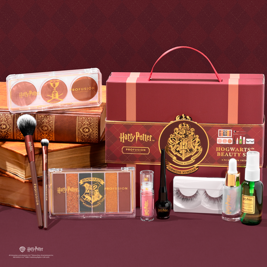 Harry Potter Holiday Hogwarts Beauty Set lifestyle