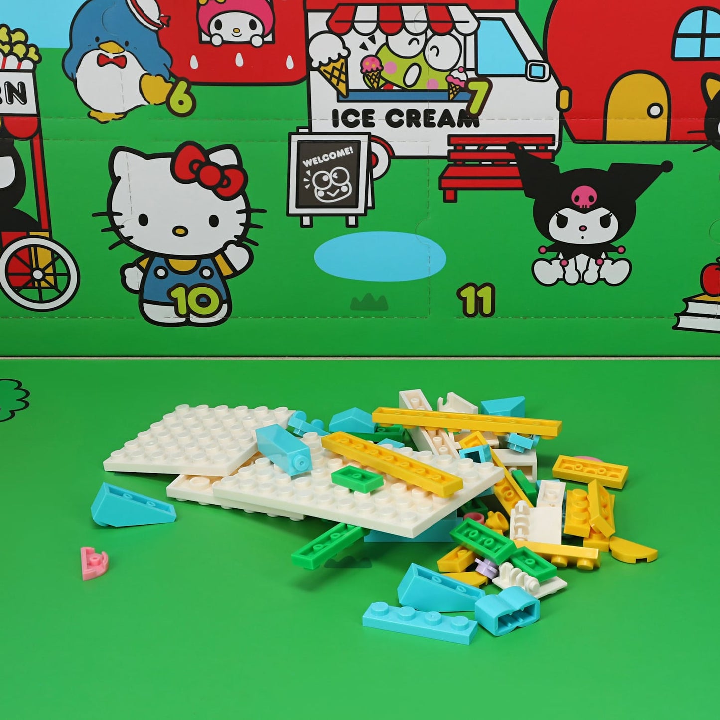 Mega Set de construcción Sanrio Hello Kitty and Friends Calendario de aviento DIY