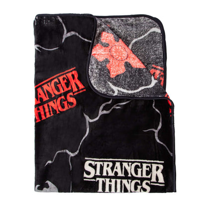 Stranger Things Cobijita Frazada 102x127 cms