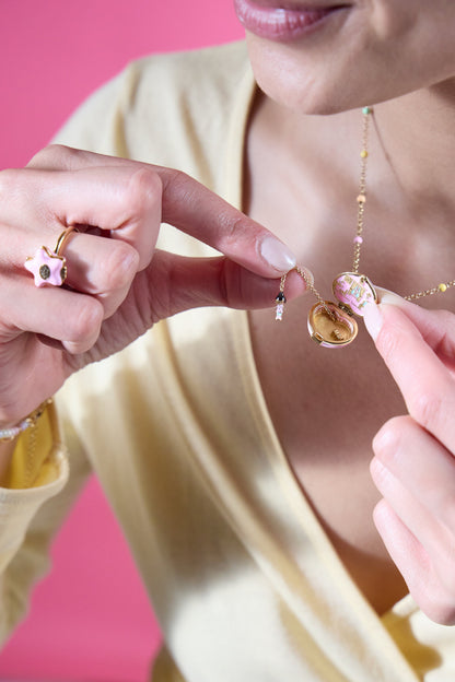 ⚠️PREVENTA IMPORTACIÓN Collar Relicario Polly Pocket™ House Alex+Ani ORIGINAL Joyeria Original Licencia Mattel Se enviará alrededor de 15 días después de su compra