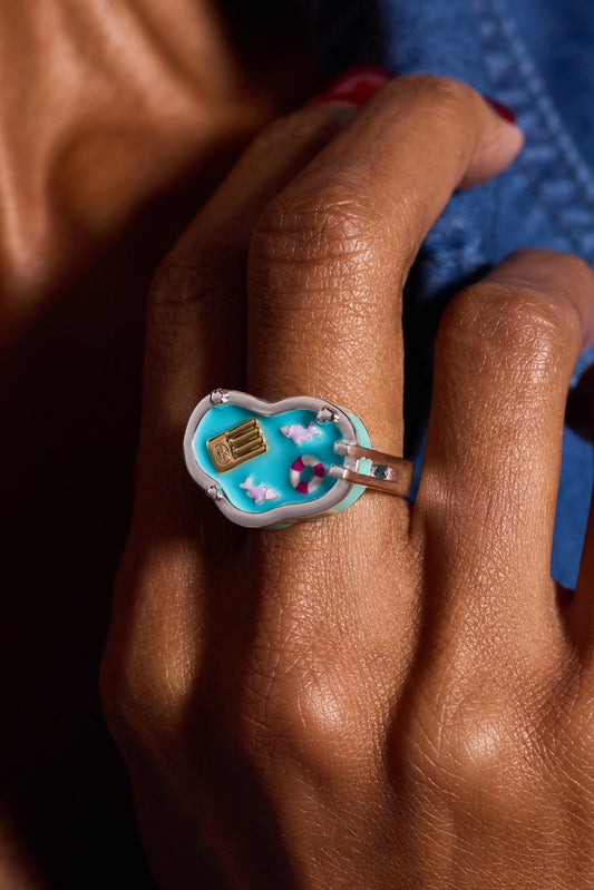 ⚠️PREVENTA IMPORTACIÓN Anillo Edición Limitada Polly Pocket™ Pool Party Alex+Ani Se enviará alrededor de 15 días después de su compra Joyeria