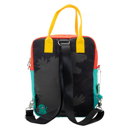 ⚠️PREVENTA IMPORTACIÓN Mochila reversible convertible Se enviará aprox 7-10 días habiles después de su compra Chibi Godzilla