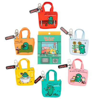 ⚠️PREVENTA IMPORTACIÓN Charm blind bag sorpresa al azar Se enviará aprox 7-10 días habiles después de su compra Chibi Godzilla