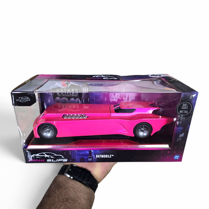 Jada Diecast Escala 1:24 Batimóvil Rosa