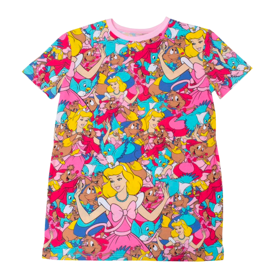 ⚠️PREVENTA IMPORTACIÓN Playera Cakeworthy CENICIENTA Se enviará aprox 15-20 días habiles después de su compra (a talla true to size)