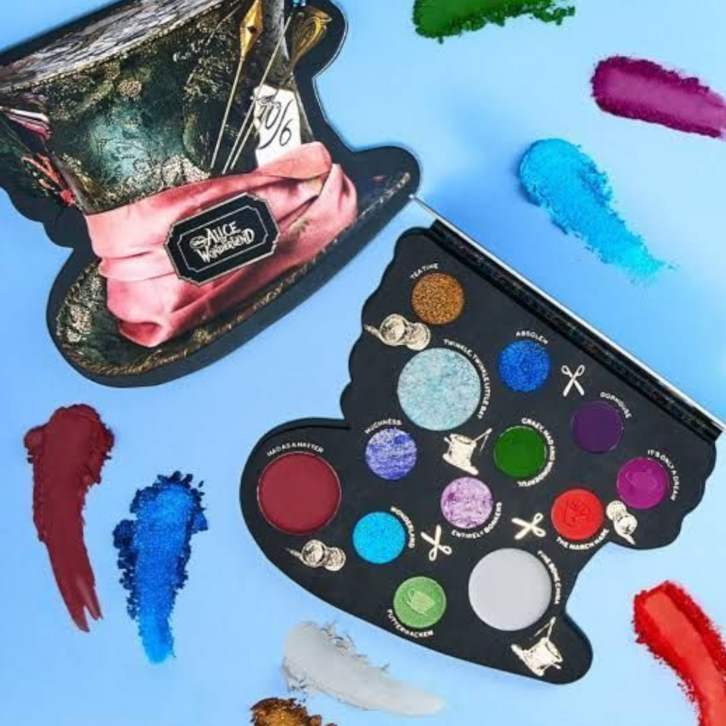 Alice in wonderland x Revolution paleta de Sombras Mad Hatter Sombrerero loco