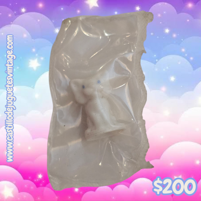 Polly Pockets Vintage $200 piezas sueltas y repuestos para completar sus sets. SEGUNDA MANO. Revisa bien la foto ya que es el artículo que te llevas ✨ Puede tener detalles estéticos.