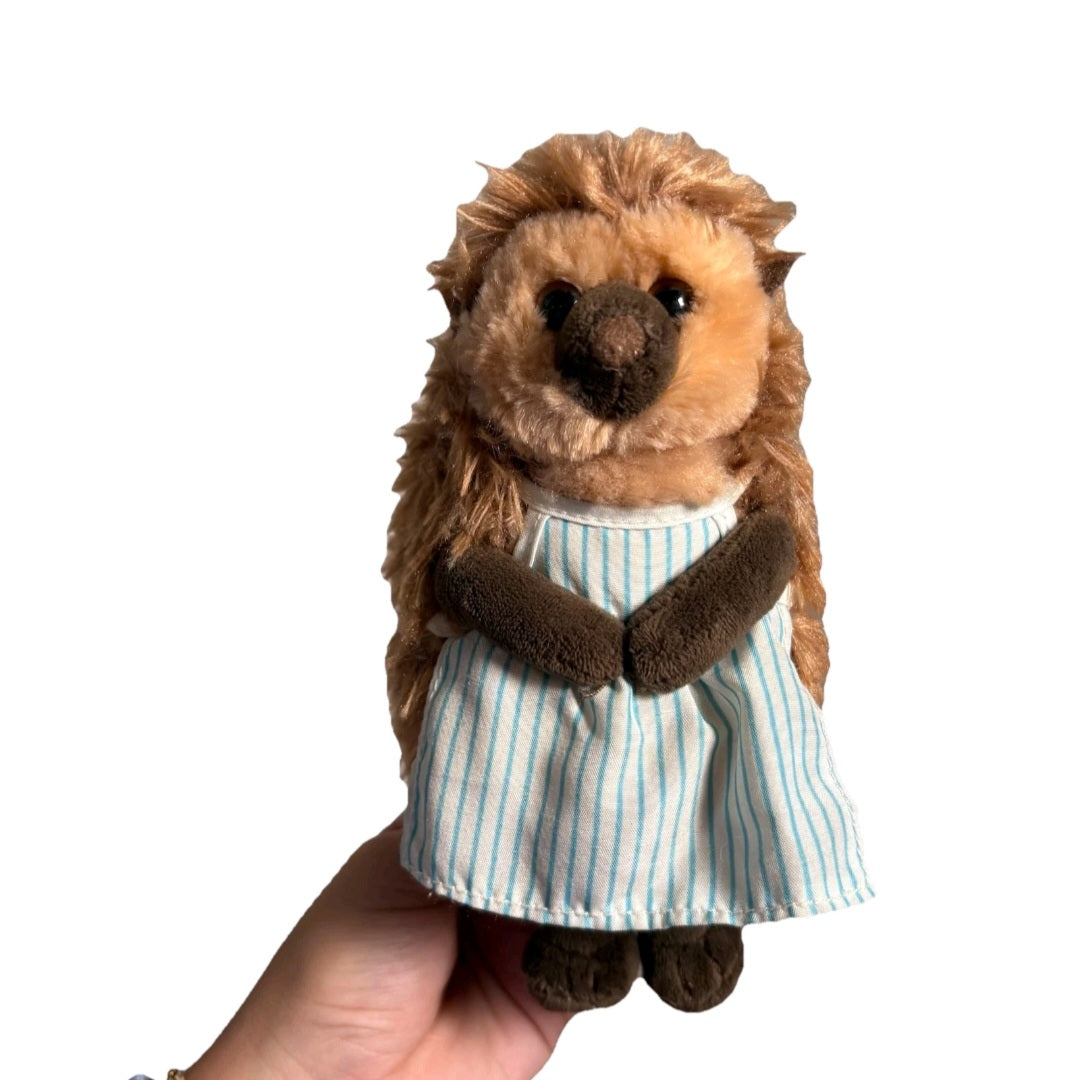 Ty Beanie babies Peter Rabbit Mrs. Tiggy Vintage