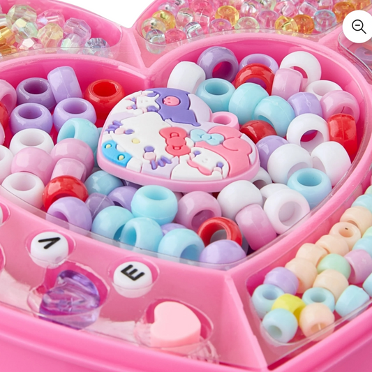 Hello Kitty x Sweethearts Set de cuentas para joyeria con Estuche