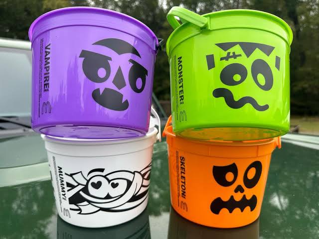 Boo Buckets Halloween McDonald’s Happy Meal - Edición 2023