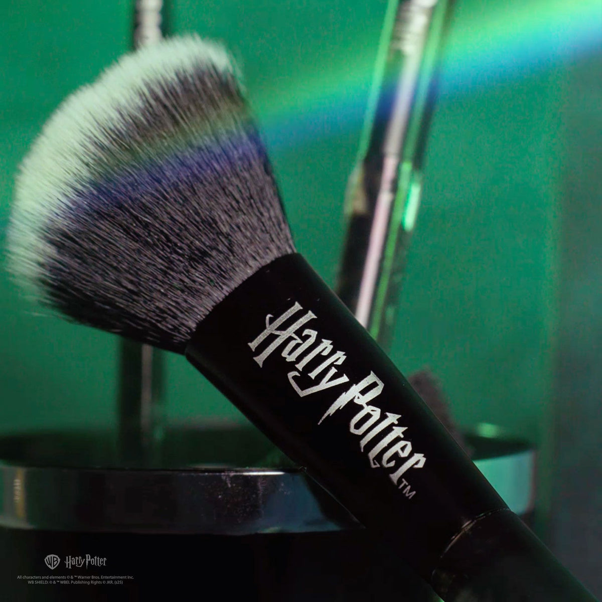 ⚠️ PREVENTA Maquillaje Harry Potter Dark arts set de Brochas con esponja y holder