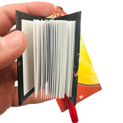 Años 2000s High school Musical Vintage Mini Llavero de libretita y pluma (las plumas seguramente ya no pinten por la edad)