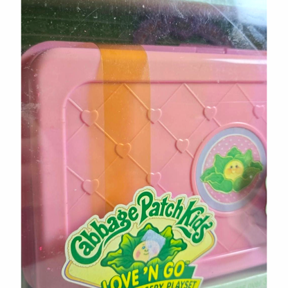 Cabbage Patch Vintage Love n go Hazel Kelsey 1 Enero (Ligero cambio de color por sol. Ver fotos)