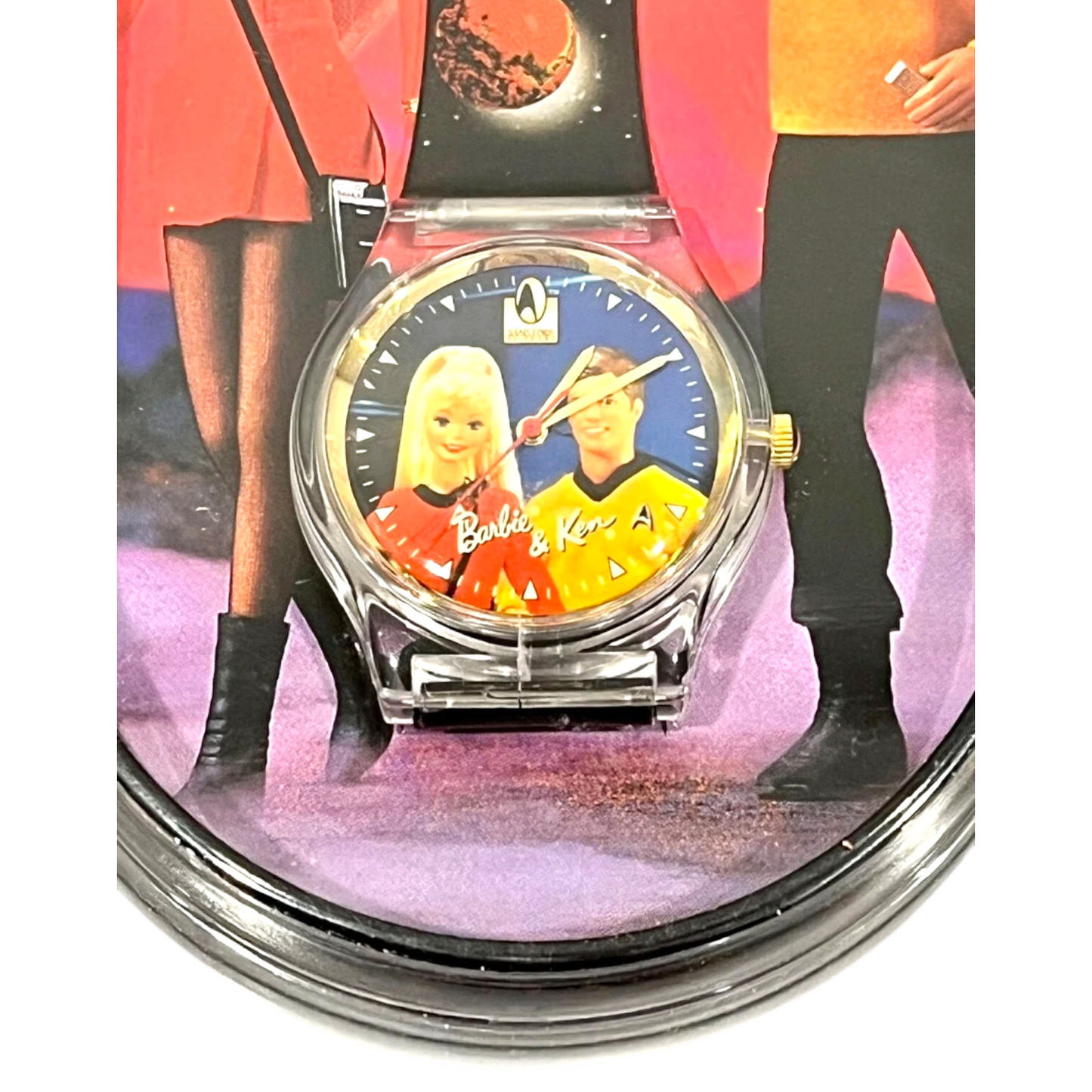 Reloj Vintage Star Trek 30 Aniversario Barbie y Ken con cajita Coleccionable Año 1996 (necesita batería nueva seguramente)